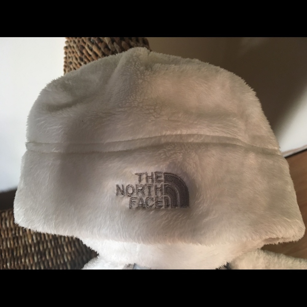 North Face Osito Fleece Jacket & Denali Hat - Picture 5 of 8